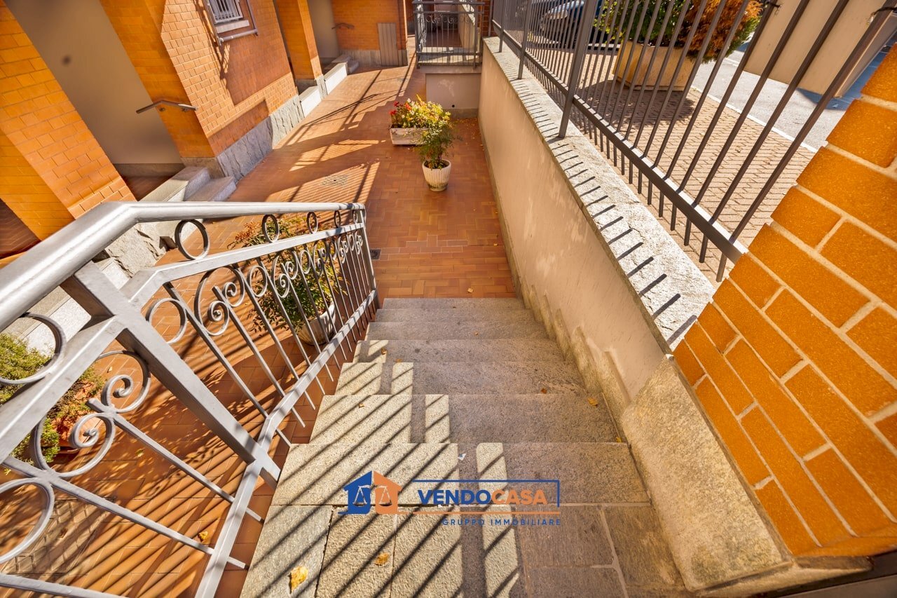 Three-room apartment Vinovo - photo 2