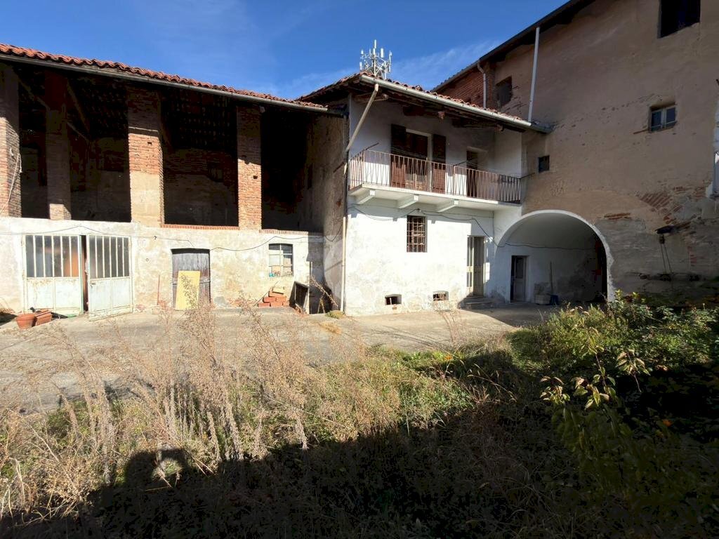 Casa semi indipendente Via Raimondo, Volpiano - foto 1