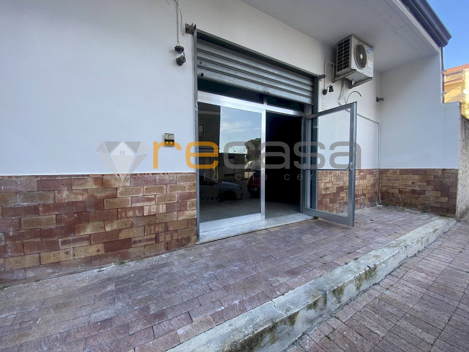 Foto 2 - Locale Commerciale largo Quasimodo, Bellizzi - foto 2