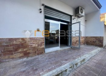 Foto 2 - Commercial Premises largo Quasimodo, Bellizzi - photo 2