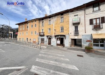 Foto 1 - Casa indipendente Piazza Vuillermin, Aosta - foto 1