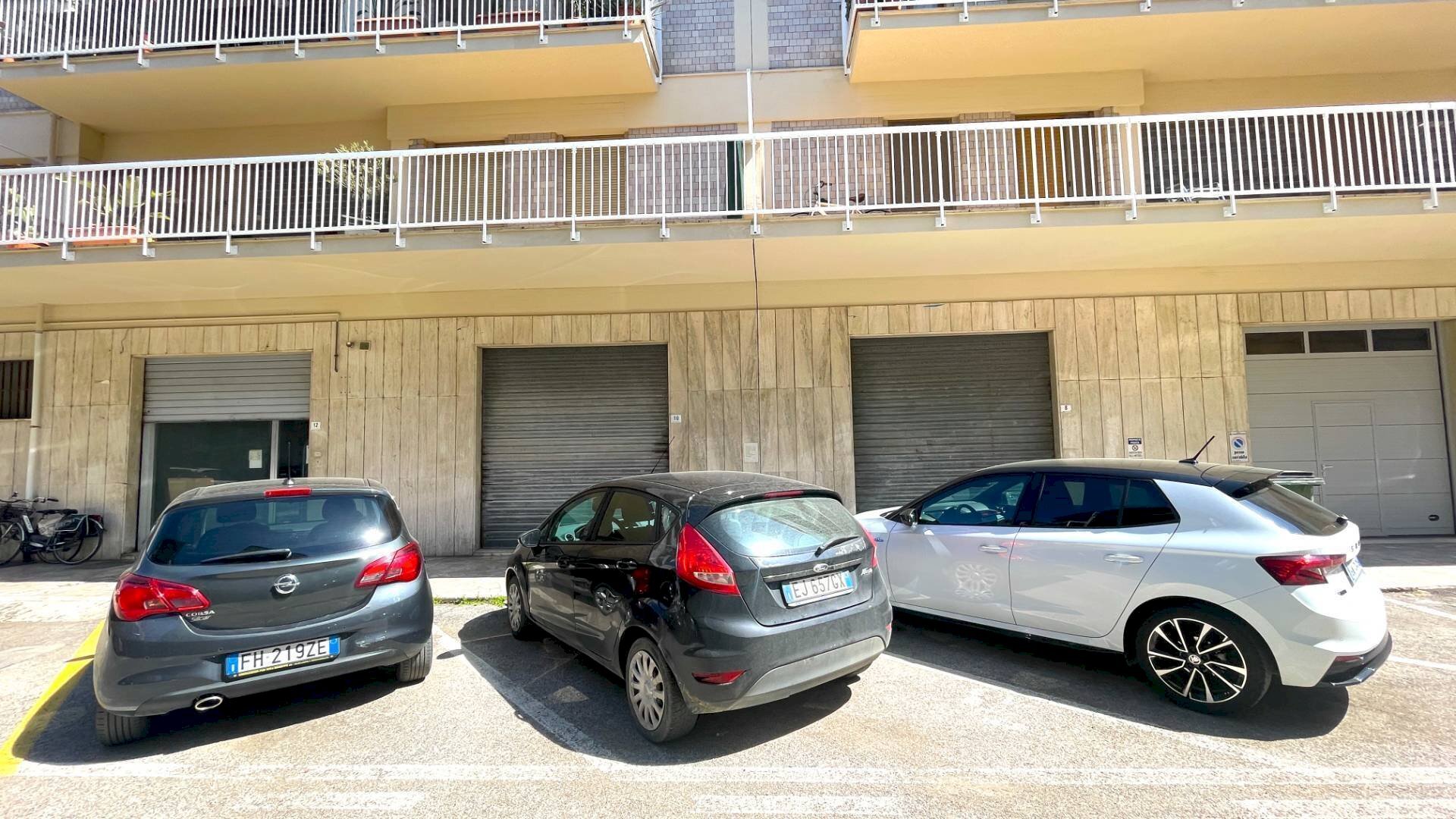Foto 4 - Box Via Machiavelli
 
8, San Benedetto del Tronto - photo 3