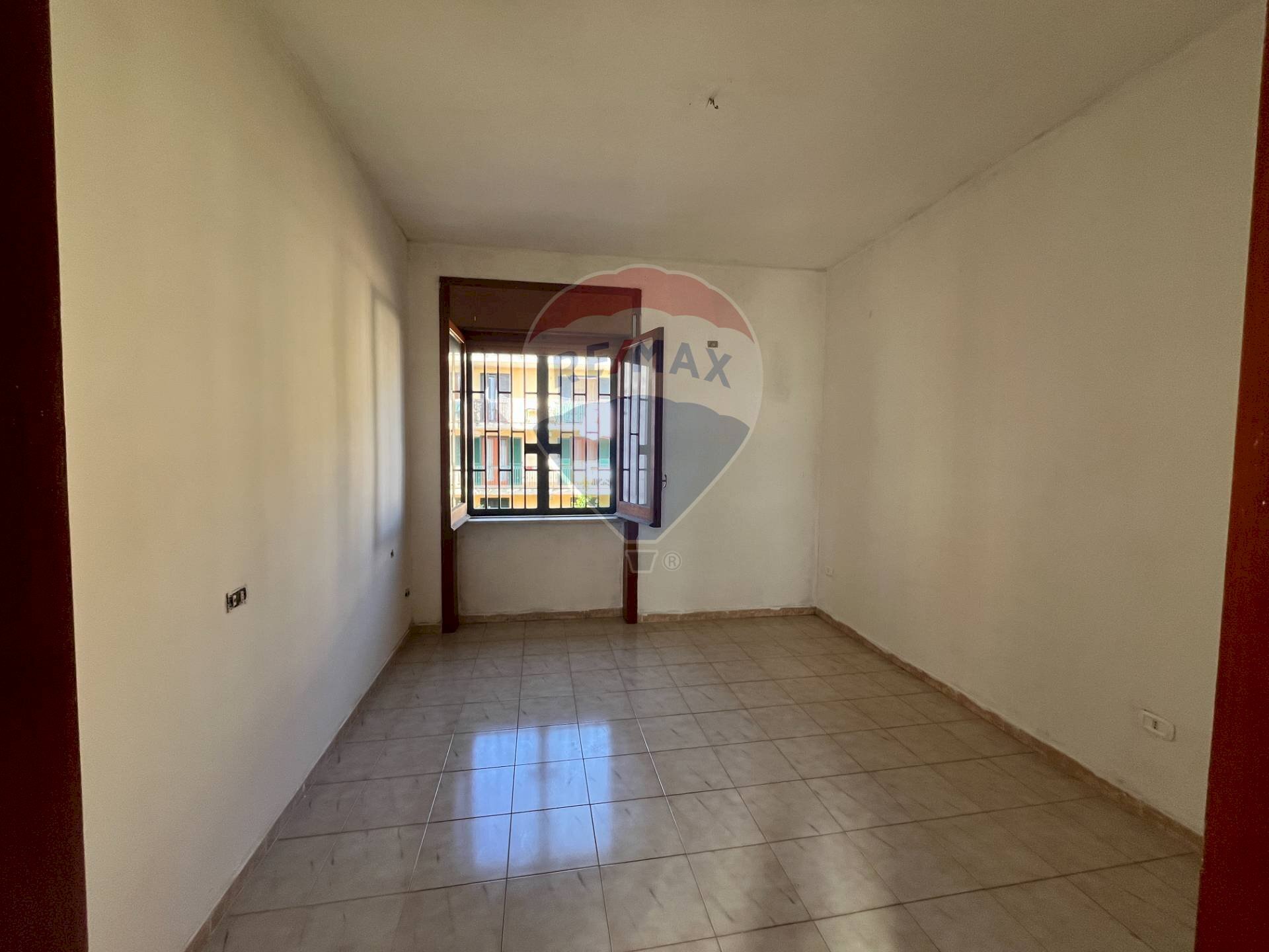 Stanza vuota - Bilocale via Roma
 
26, Frattaminore - foto 2