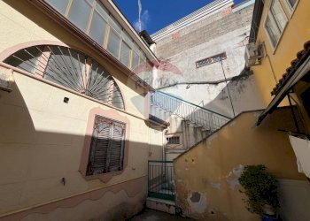 Edificio all\'aperto - Bilocale via Roma
 
26, Frattaminore - foto 1