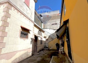 Edificio all\'aperto - Bilocale via Roma
 
26, Frattaminore - foto 12