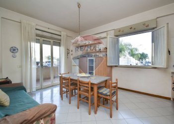 Sala da pranzo - Trilocale via Caminiti
 
3, Santa Teresa di Riva - foto 11