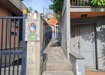 Edificio all\'aperto - Casa indipendente Via Guglielmo
 
19-20-21, Catania - foto 2