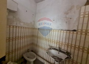 Bagno - Casa indipendente Via Guglielmo
 
19-20-21, Catania - foto 38