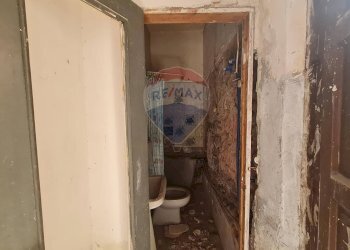 Bagno - Casa indipendente Via Guglielmo
 
19-20-21, Catania - foto 44