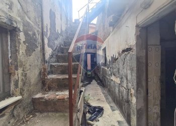 Scale - Casa indipendente Via Guglielmo
 
19-20-21, Catania - foto 46