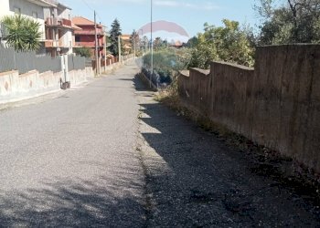 Edificio all\'aperto - Agricultural land Via Dionisio
 
26, Mascalucia - photo 3