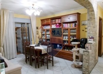 Sala da pranzo - Residence via armando diaz
 
15, Catania - foto 1