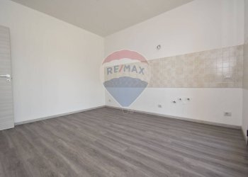 Stanza vuota - Appartamento Via Morgioni Traversa B
 
3, Valverde - foto 24