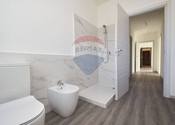 Bagno - Appartamento Via Morgioni Traversa B
 
3, Valverde - foto 34