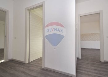 Hall / corridoio - Appartamento Via Morgioni Traversa B
 
3, Valverde - foto 36