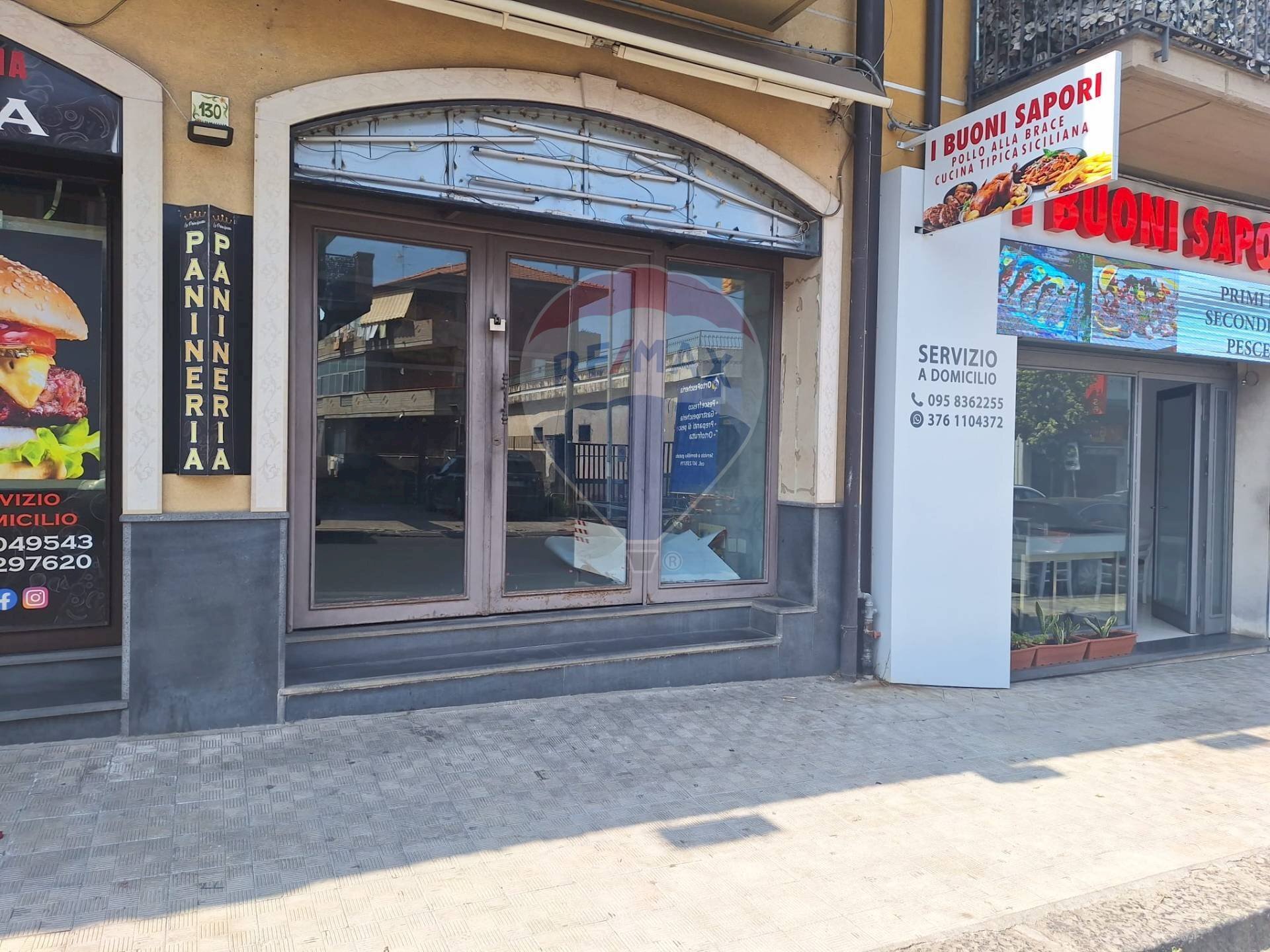 Edificio all\'aperto - Negozio via Roma
 
130, Mascalucia - foto 1