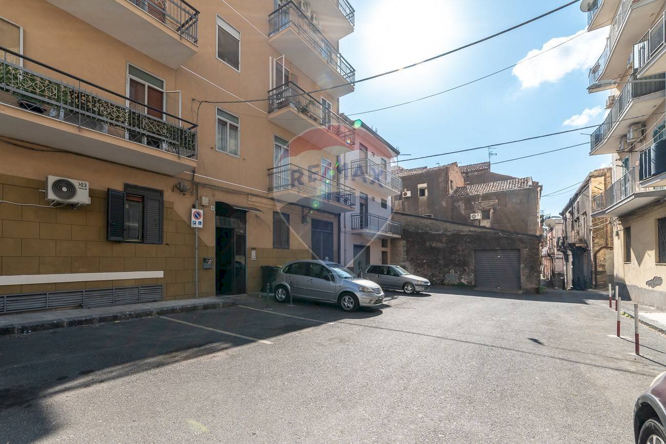 Edificio all\'aperto - Trilocale via fassari
14, Catania - foto 3