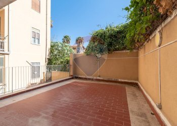 Terrazza - Trilocale via fassari
 
14, Catania - foto 24