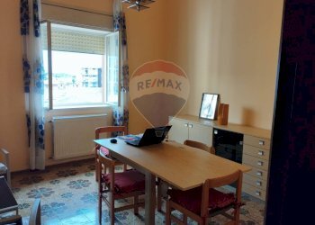 Sala da pranzo - Quadrilocale Via della Regione
 
60/B, San Giovanni la Punta - foto 3