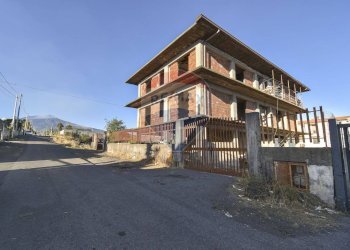 Edificio all\'aperto - Appartamento Via Del Pettirosso
 
67, Belpasso - foto 28