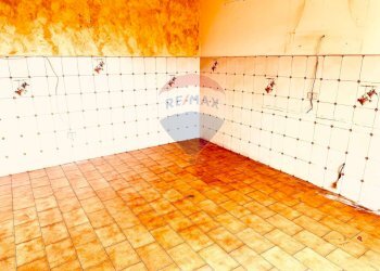 Stanza vuota - Appartamento via IV novembre
33, Aci Catena - foto 10