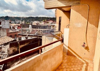 Balcone - Appartamento via IV novembre
33, Aci Catena - foto 15