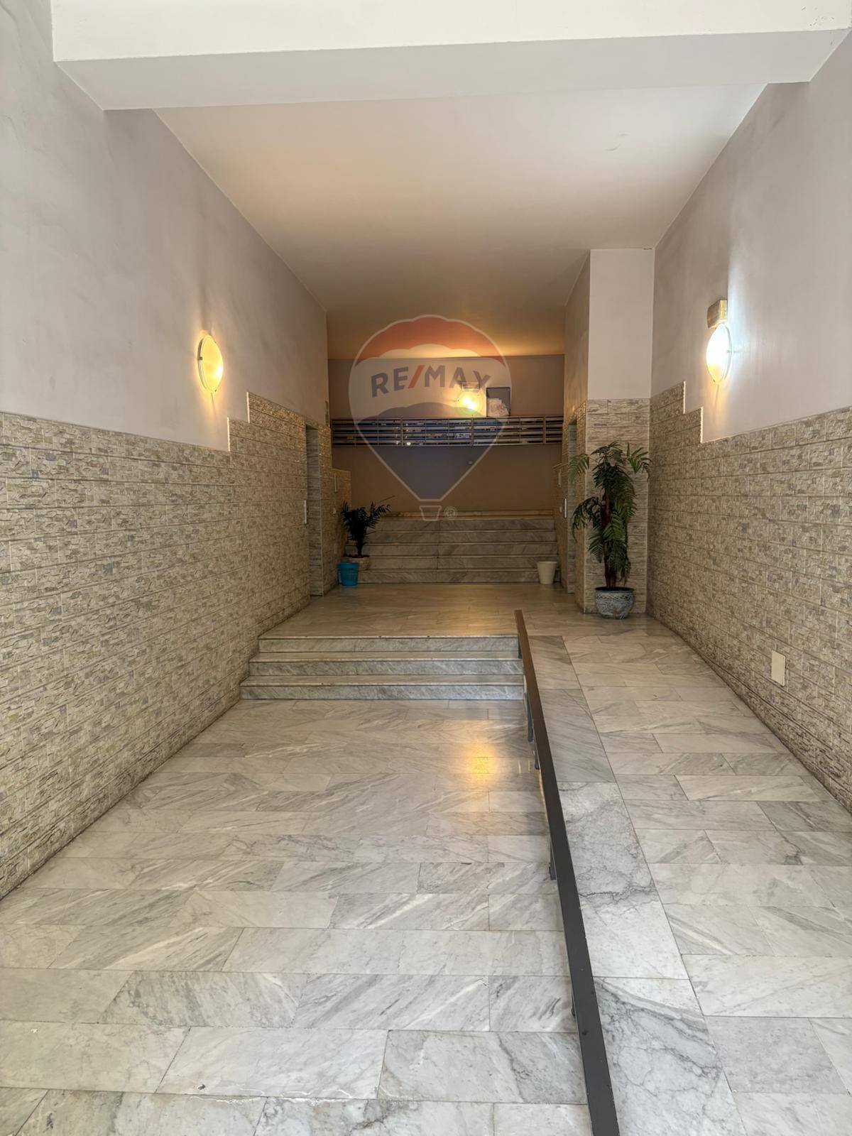 Androne ingresso - Trilocale Viale Nitta
 
2, Catania - foto 3