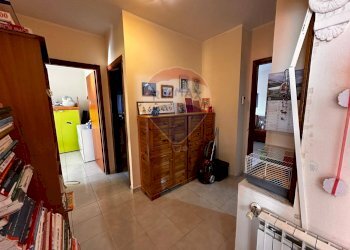 Hall / corridoio - Four-room apartment Viale Europa
 
50, San Pietro Clarenza - photo 8