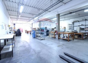 Foto 1 - Capannone Via Giuseppe di Vittorio
35, Empoli - foto 1