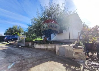 Giardino - Casa indipendente destre di ghiandaro
 
snc, San Marco Argentano - foto 23