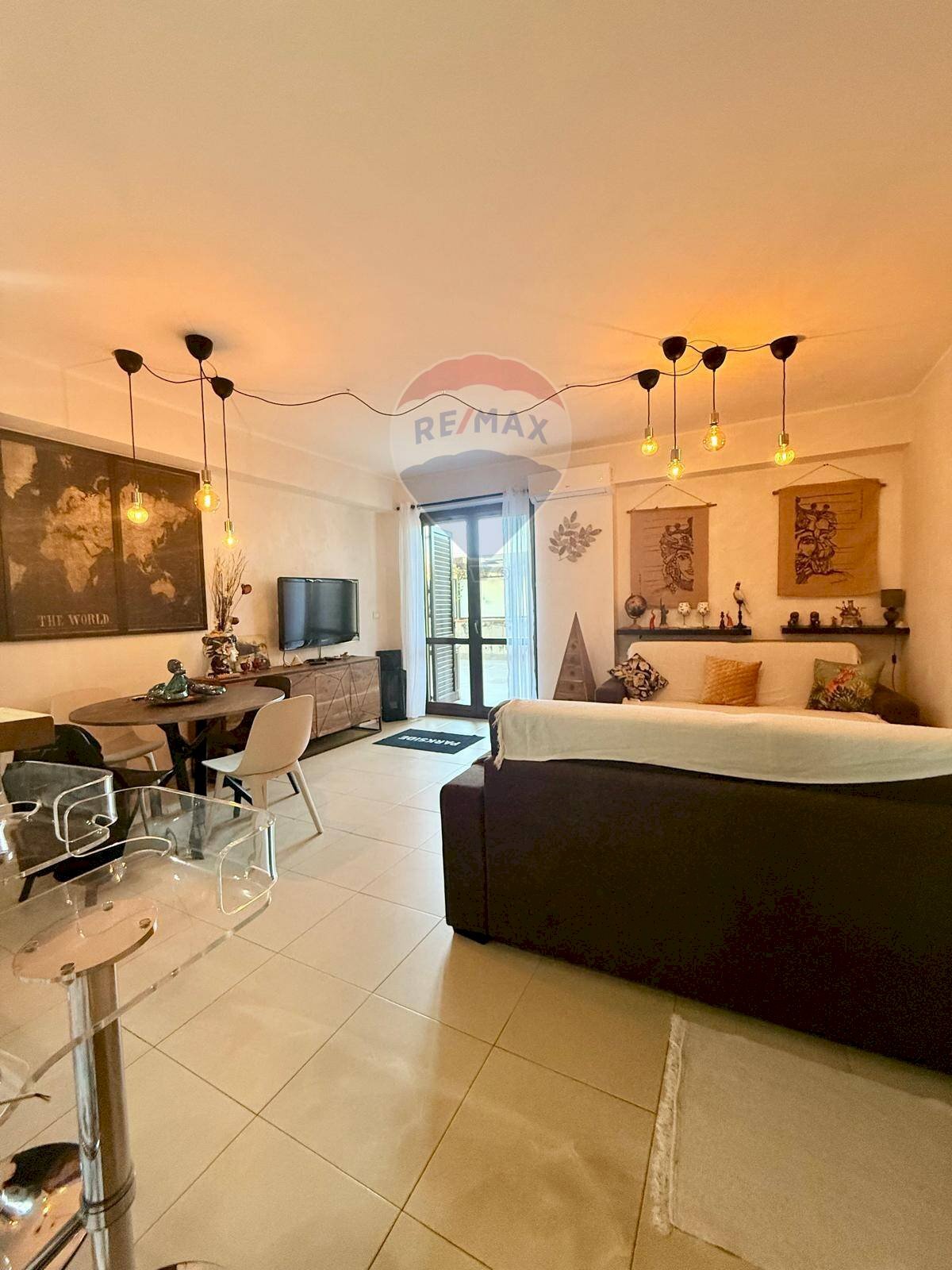 Sala da pranzo - Trilocale via Giovanni Paolo Secondo
13, Fiumefreddo di Sicilia - foto 3