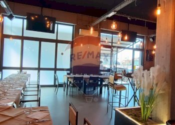 Sala da pranzo - Trilocale Via Nazionale
 
216, Troina - foto 5