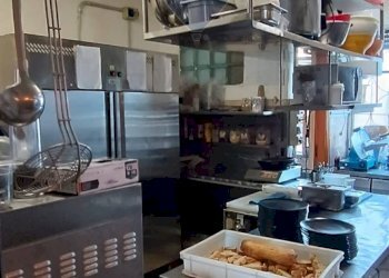 Cucina - Trilocale Via Nazionale
 
216, Troina - foto 7