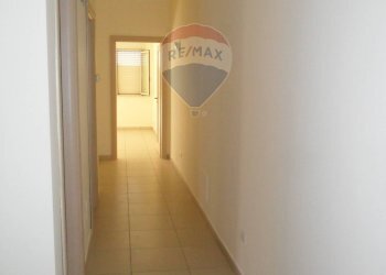 Hall / corridoio - Ufficio via carlo pisacane
 
32, Caltanissetta - foto 28