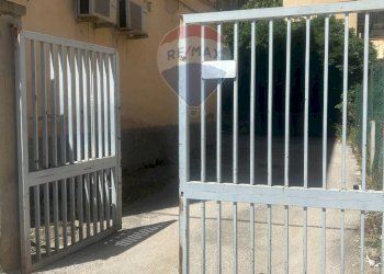 Edificio all\'aperto - Appartamento Piazza Martiri D'Ungheria
 
9, Caltanissetta - foto 8