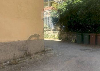 Edificio all\'aperto - Appartamento Piazza Martiri D'Ungheria
 
9, Caltanissetta - foto 9