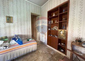 Soggiorno - Appartamento Piazza Martiri D'Ungheria
 
9, Caltanissetta - foto 37