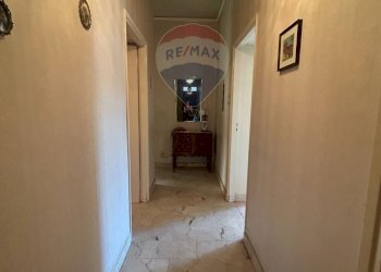 Hall / corridoio - Appartamento Piazza Martiri D'Ungheria
 
9, Caltanissetta - foto 39