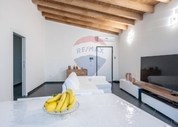 Camera / camera da letto - Quadrilocale Via Villascassa
 
82, Viadana - foto 2