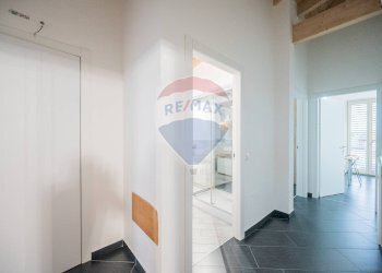 Hall / corridoio - Quadrilocale Via Villascassa
 
82, Viadana - foto 14