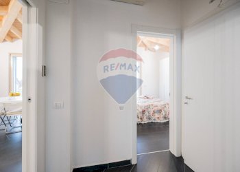 Hall / corridoio - Quadrilocale Via Villascassa
 
82, Viadana - foto 16