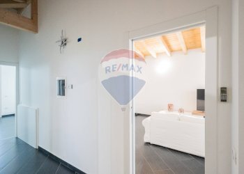 Hall / corridoio - Quadrilocale Via Villascassa
 
82, Viadana - foto 17