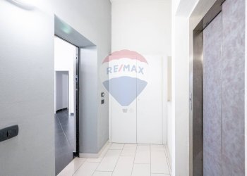 Hall / corridoio - Quadrilocale Via Villascassa
 
82, Viadana - foto 39