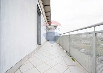 Balcone - Quadrilocale Via Villascassa
 
82, Viadana - foto 47