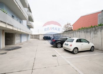 Edificio all\'aperto - Quadrilocale Via Villascassa
 
82, Viadana - foto 53