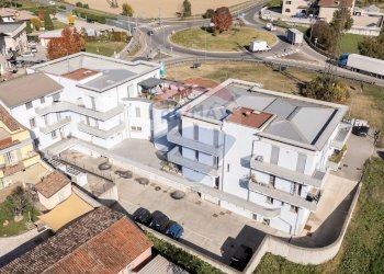 Edificio all\'aperto - Quadrilocale Via Villascassa
 
82, Viadana - foto 59