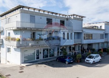 Edificio all\'aperto - Quadrilocale Via Villascassa
 
82, Viadana - foto 60