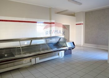 Ricezione / Lobby - Negozio via Torino
 
32, Scalenghe - foto 8