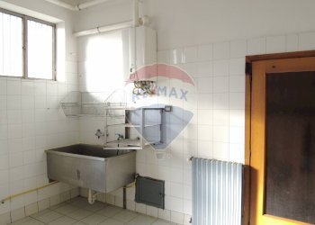 Bagno - Negozio via Torino
 
32, Scalenghe - foto 13