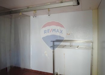 Stanza vuota - Negozio via Torino
 
32, Scalenghe - foto 17